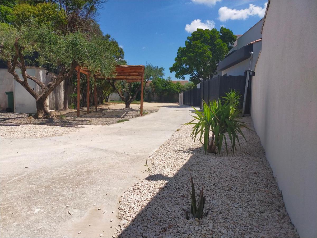 Villa Caremeau 1 Nîmes Exteriör bild